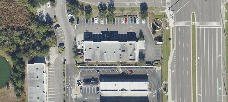 Shopping Center with Divisible Vacant Space