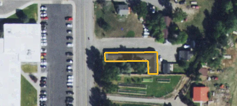 8-Unit Multifamily Apartment Building