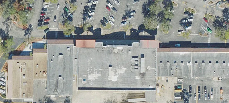 Neighborhood Shopping Center Anchored by Publix