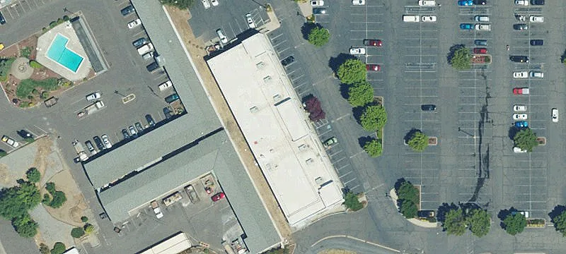 Endcap Retail Space at WinCo Plaza