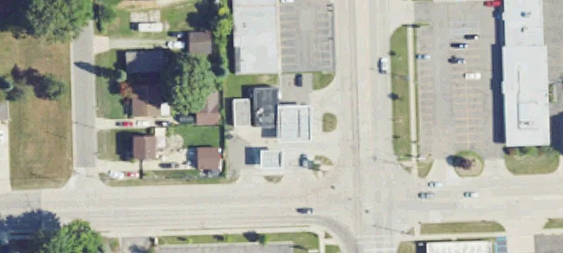 Retail or Office Suite in Shopping Center