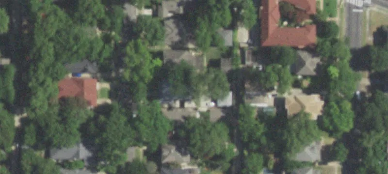 1-Bedroom Duplex Apartment with Yard