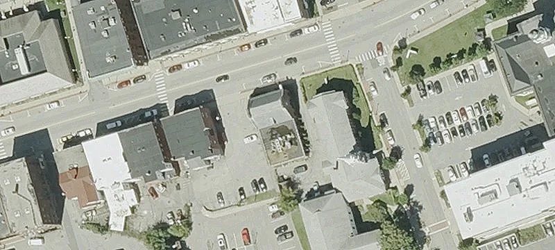 Restaurant Building with Liquor License