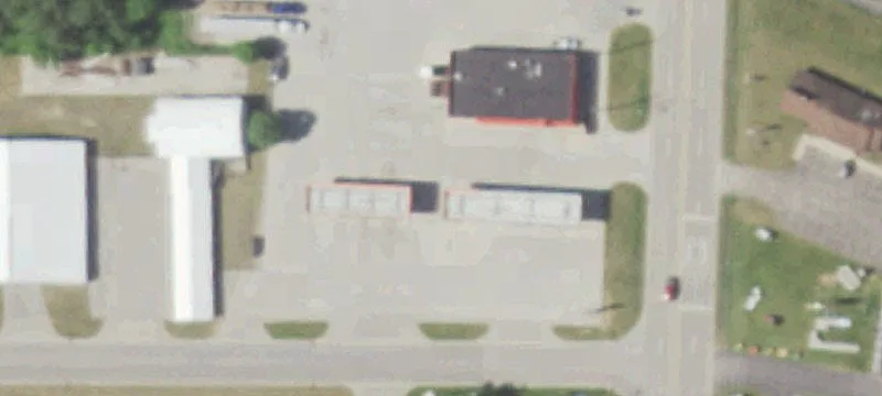 Retail Building on Highway 141