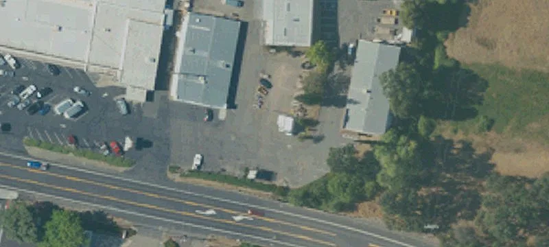Automotive Repair Facility with Storage