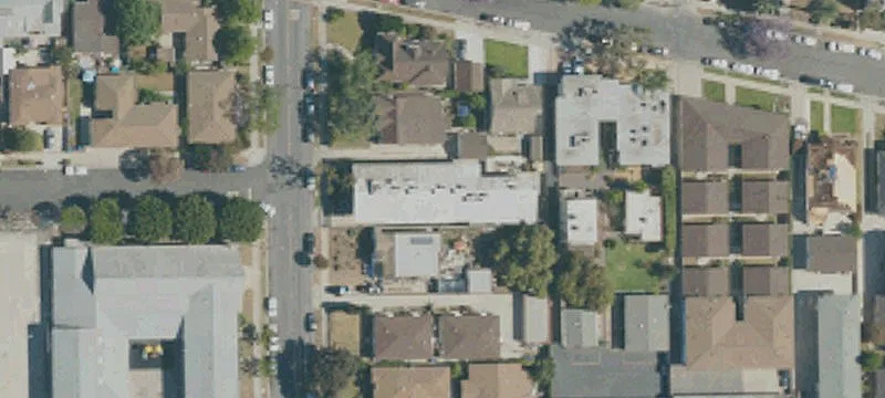 8-Unit Townhome-Style Apartment Building