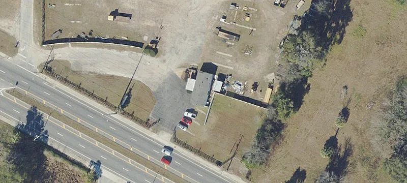 Fenced Commercial Land with Office Mobile