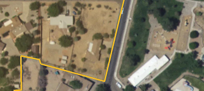 Commercial Retail Land