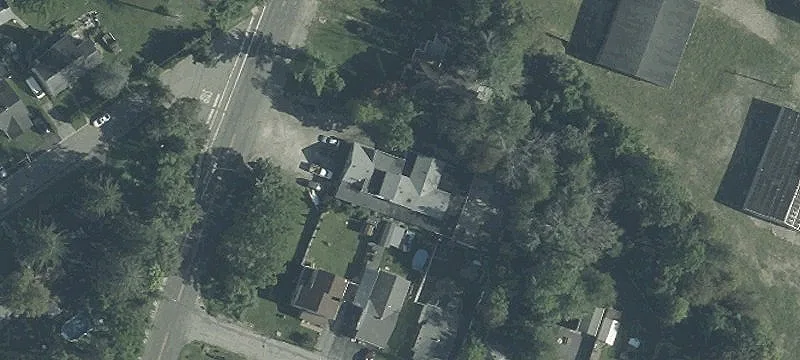Warehouse with Two Upstairs Apartments