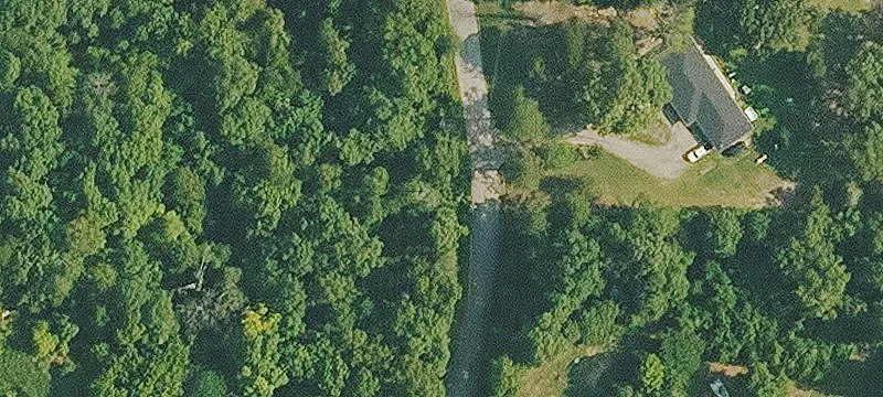 Lake-View Restaurant Building