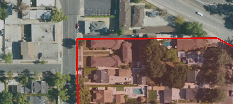 Courtyard-Style 8-Unit Apartment
