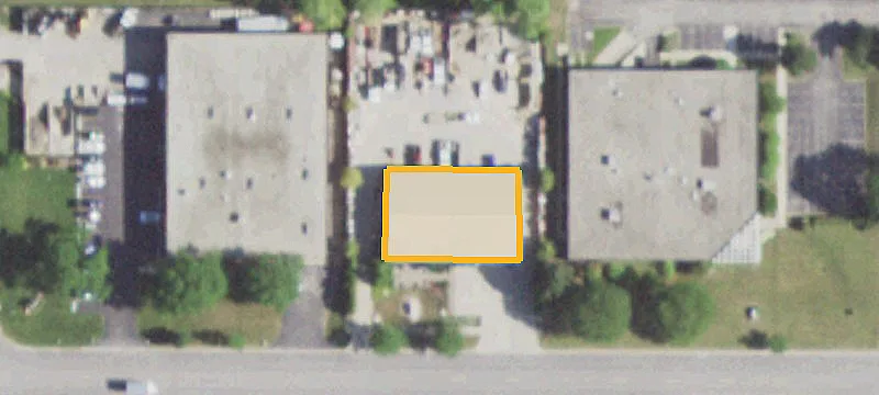 Industrial Flex Building with Fenced Yard