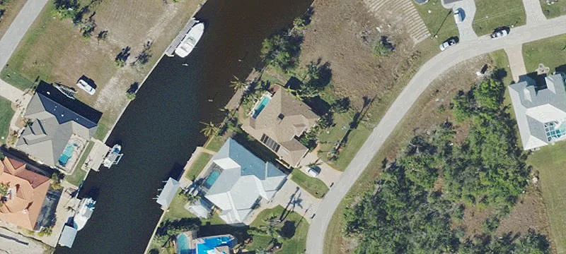 Waterfront Sailboat Access Lot