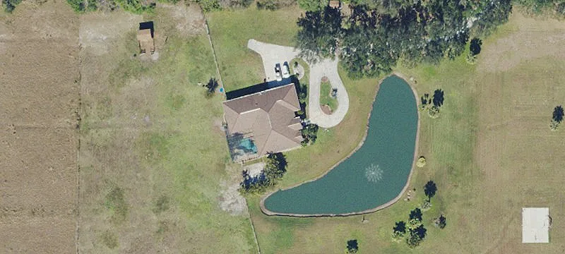 Waterfront Land with Three Parcels