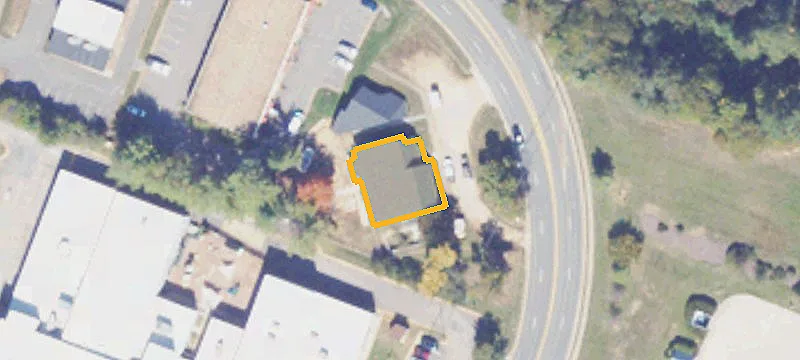 Retail Space with Total 3,926 SF