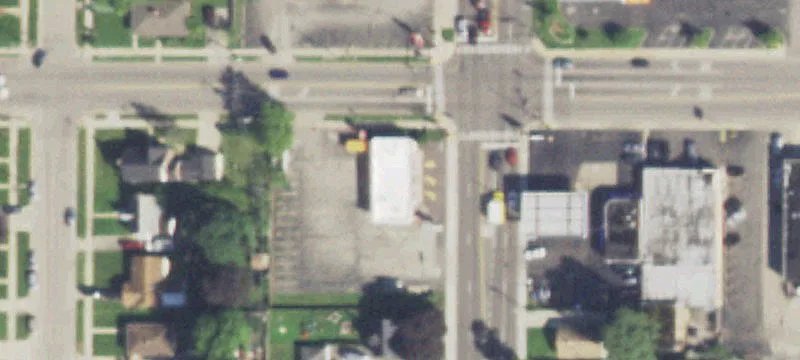 Auto Service Building with 3 Bays