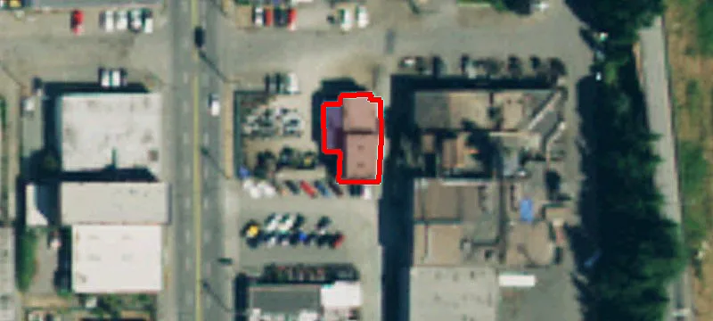 Fenced Yard Warehouse with Visibility