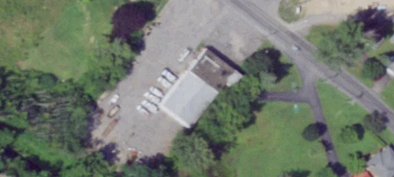 Retail Building with Car Shop Use