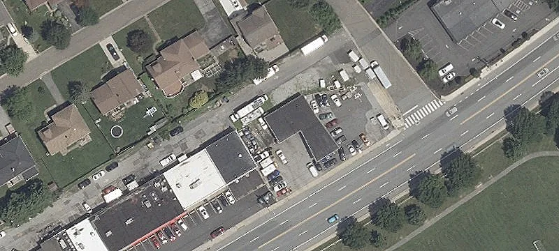 Automotive Garage with Parking Lot