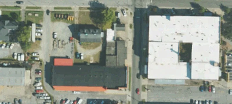 Automotive Service Building with Bays