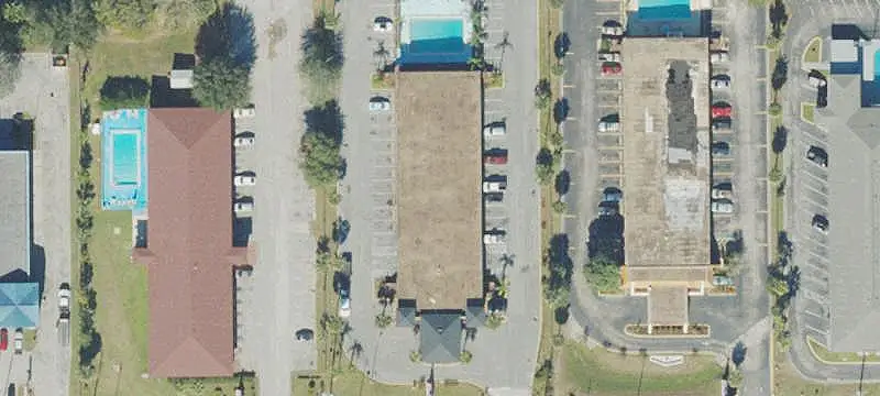 Full-Service Hotel with Managers Apartment