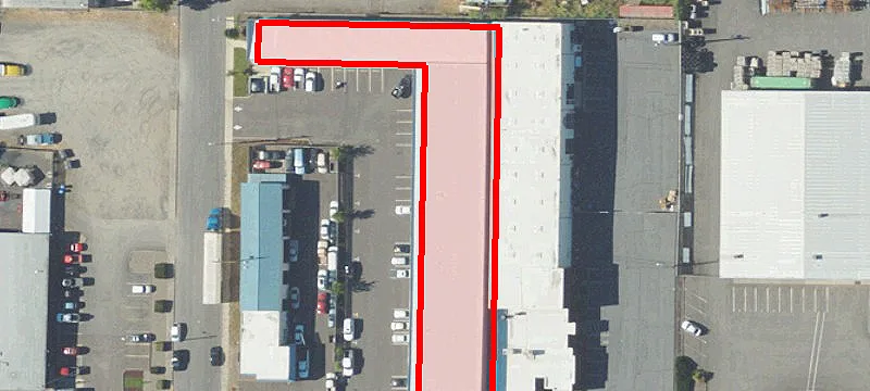 Warehouse with 12x14 Roll Doors