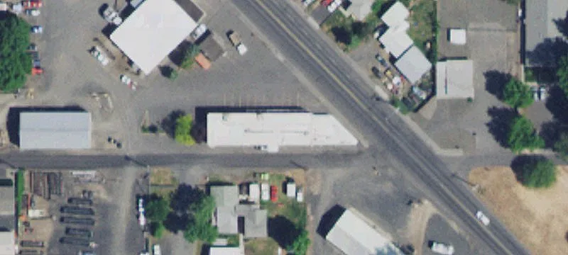 Freestanding Flex and Warehouse Building