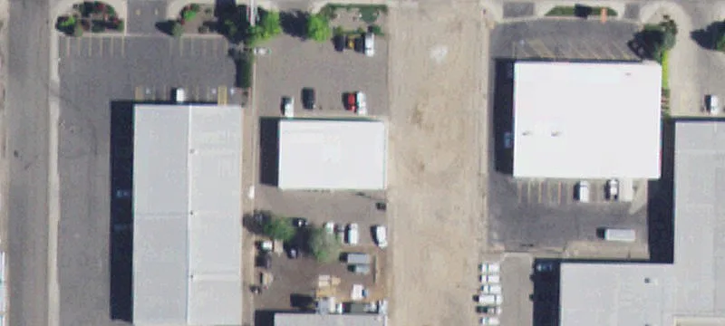 Corner Office/Shop on Commercial Corridor