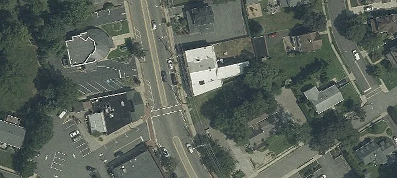 Mixed-Use Retail with Apartment