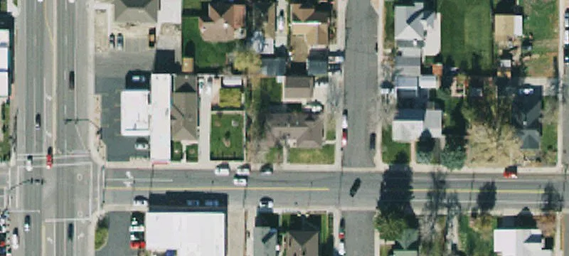 Renovated Duplex with Garages
