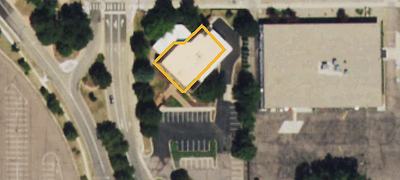 Single-Tenant Office Building