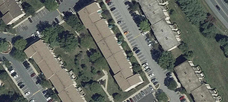 Commercial Suite with Ample Parking