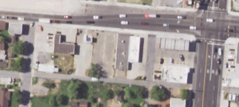 Commercial Land with 18 Parking Spaces