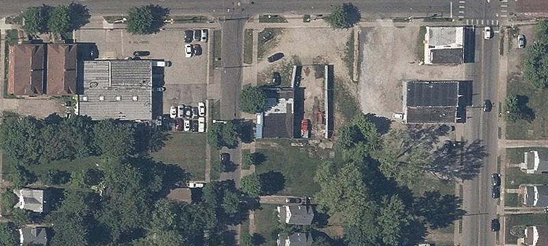 Multi-Use Automotive Garage Building