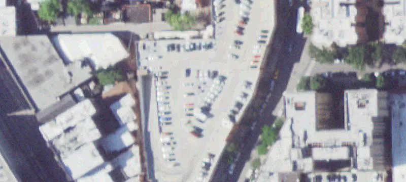 Single-Story Neighborhood Market Retail