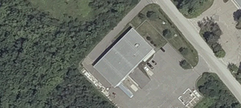 Industrial Warehouse on 3.21 Acres