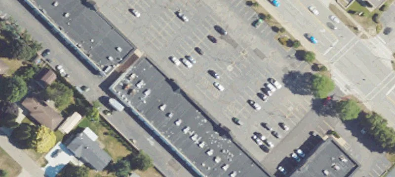 Retail Shopping Center with High Traffic