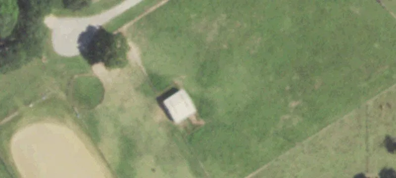 Equestrian Farm with 4-Stall Barn