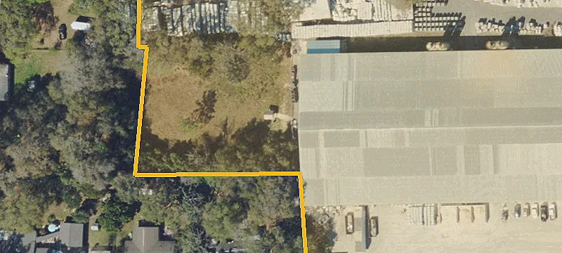 Single-Tenant Specialty Building
