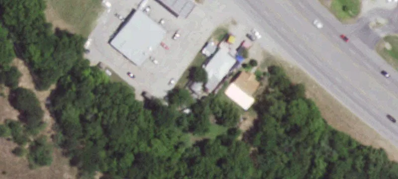 Unrestricted Agricultural Land with Shop