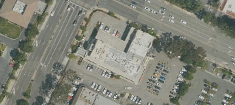 Mixed-Use Shopping Center with Elevator