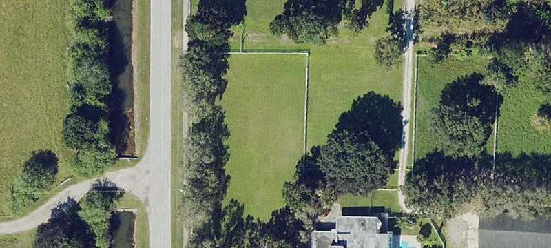 Equestrian Estate with Below-Ground Pool