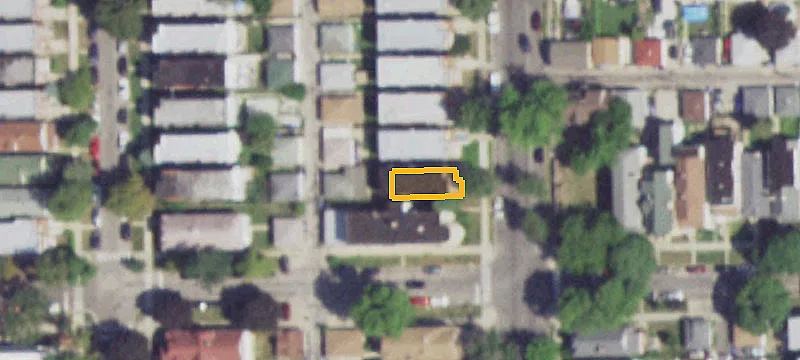 Fully Fenced Paved Commercial Lot