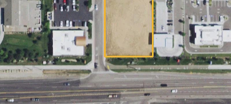 Commercial Land with Prime Frontage