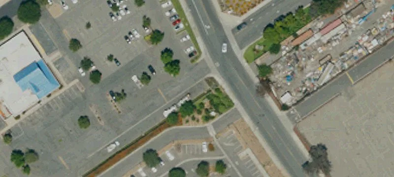 Freestanding Retail and Restaurant Building