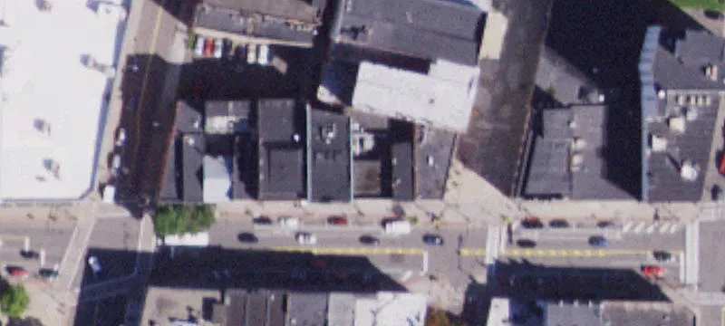 Restaurant Building with Redevelopment Space