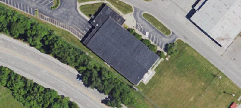 Freestanding Data Center with UPS