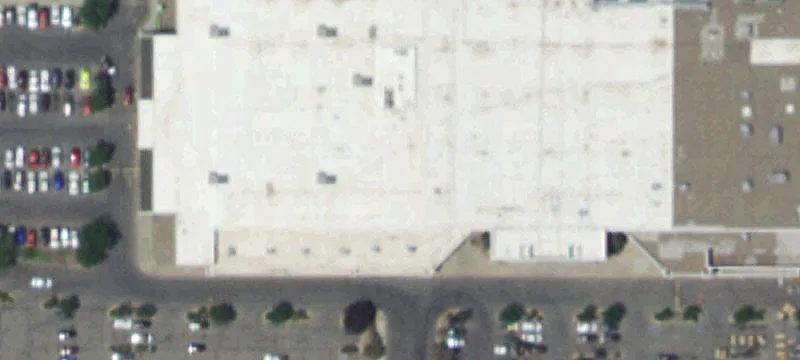 Retail Shopping Center With Inline Suites