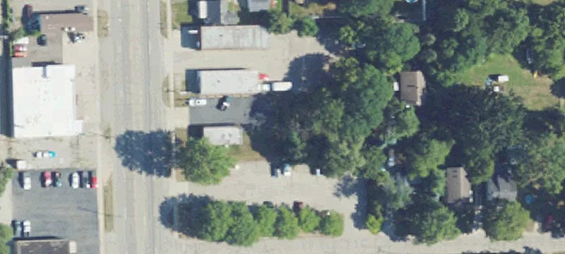 Free-Standing Retail/Office Building
