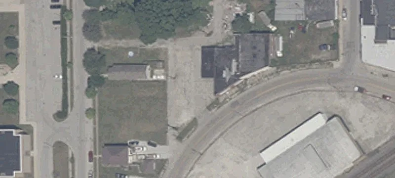 Stand-Alone Automotive Service Building